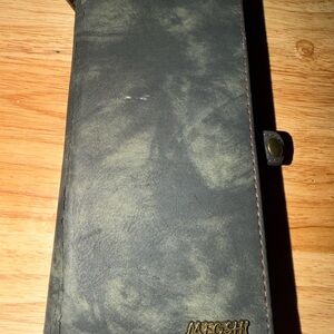 MECCHI Distressed Leather Long Wallet in Black-Green
